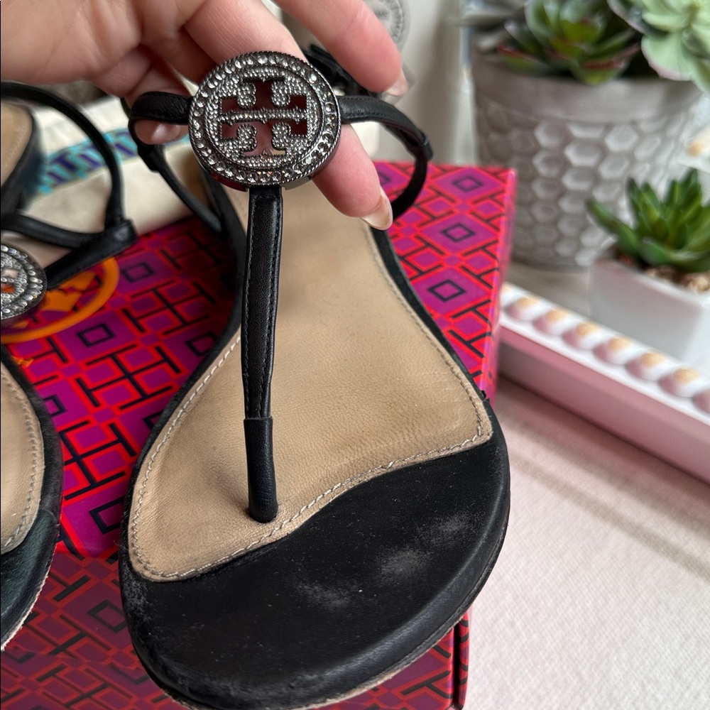 Tory Burch Liana Flat Sandal 🖤 - Picture 4 of 12
